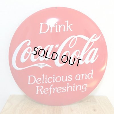 画像1: ブリキ看板 コカコーラ アンティーク ガレージ プレート 丸型 壁飾り 正規ライセンス品 アメリカン 雑貨 インテリア おしゃれ 可愛い サーファー カフェ 店舗