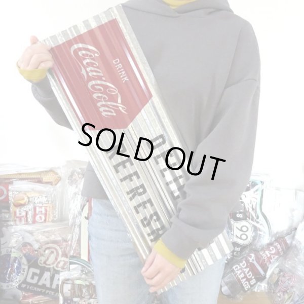 画像5: ブリキ看板 コカコーラ アンティーク ロゴ ガレージ トタン板 壁飾り 正規ライセンス品 アメリカン 雑貨 インテリア おしゃれ 可愛い サーファー カフェ 店舗 (5)