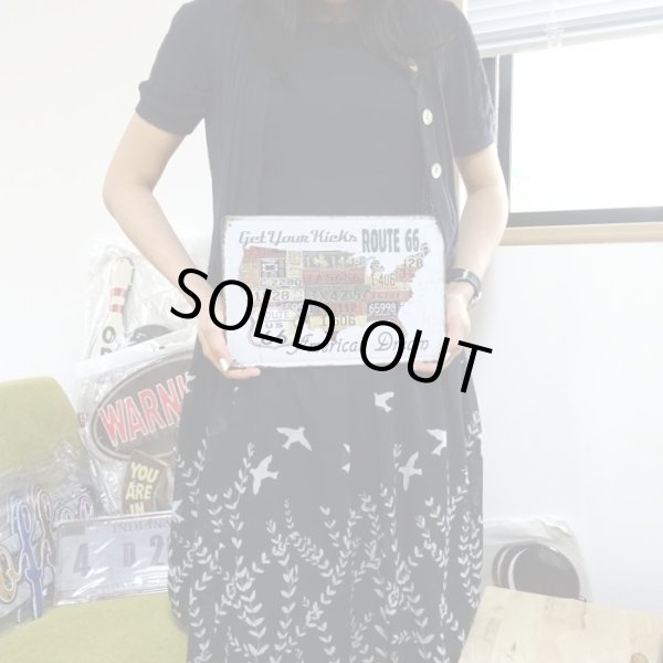 画像4: アメリカン ブリキ看板 66 AMERICAN DREAM ルート66 ナンバープレート ガレージ プレート 壁飾り ビンテージ 雑貨 インテリア 可愛い かわいい サーファー カフェ 店舗 (4)