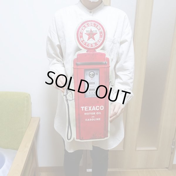 画像3: ブリキ看板 TEXACO ダイカットエンボスメタル Vintage Texaco Gas Pump アンティーク ガレージ プレート 可愛い 壁飾り 正規ライセンス品 アメリカン 雑貨 インテリア おしゃれ サーファー かわいい カフェ 店舗 (3)