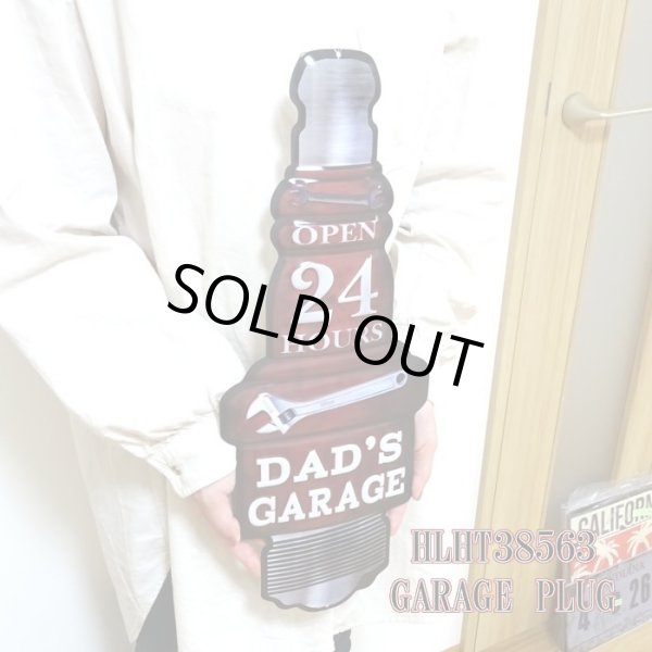 画像5: アメリカン ブリキ看板 エンボス加工 GARAGE PLUG 車 ガレージ プレート 壁飾り ビンテージ 雑貨 大きいインテリア 可愛い サーファー カフェ かわいい 店舗 (5)