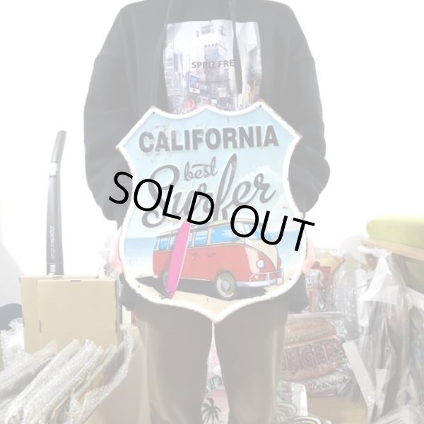 画像3: ブリキ看板 おしゃれ ビンテージ Best Surfer ワーゲンバス ビーチ 海 サーフィン アンティーク サーファー ガレージ プレート 壁飾り アメリカン かわいい 雑貨 インテリア 可愛い カフェ 店舗 (3)