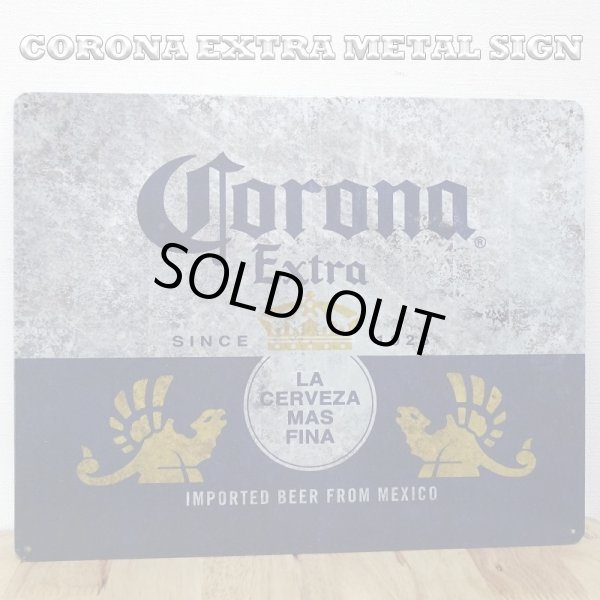 画像1: ブリキ看板 コロナ メタルサイン CORONA EXTRA アンティーク ガレージ 目立つ プレート 壁飾り 正規ライセンス品 ビール アメリカン 雑貨 可愛い インテリア おしゃれ 可愛い サーファー カフェ 店舗 (1)